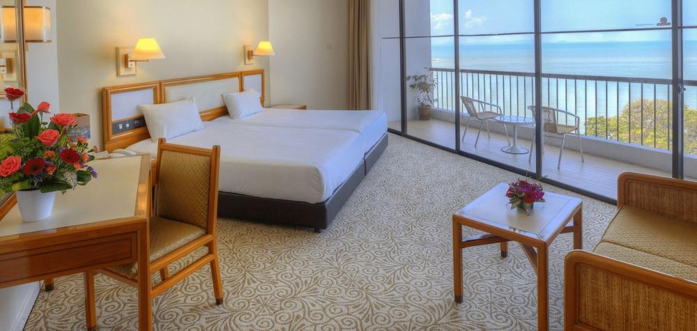 M Social Resort Penang Tanjung Bungah  Buitenkant foto
