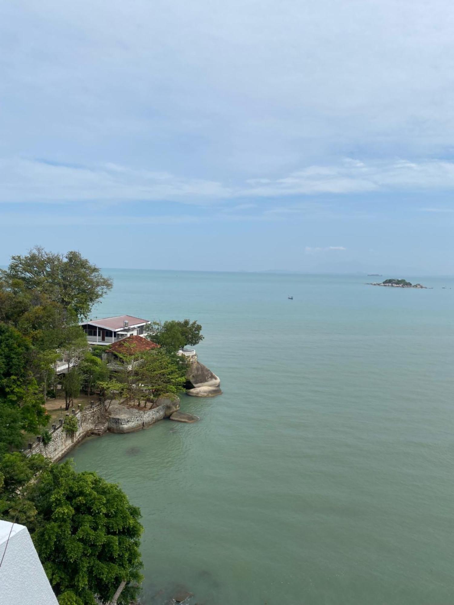 M Social Resort Penang Tanjung Bungah  Buitenkant foto